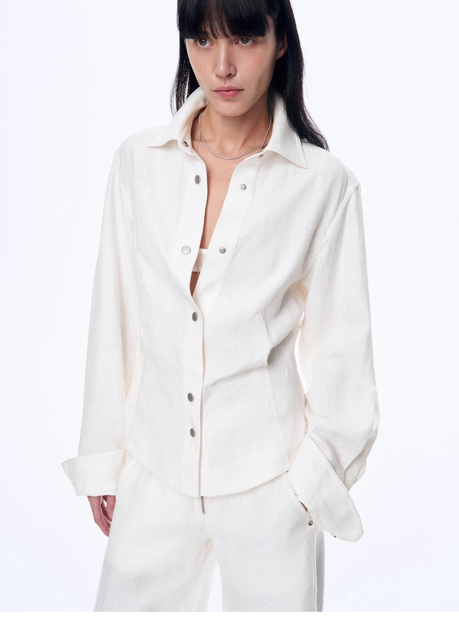 Luchtig linnen twill blouse met taillerende plooien